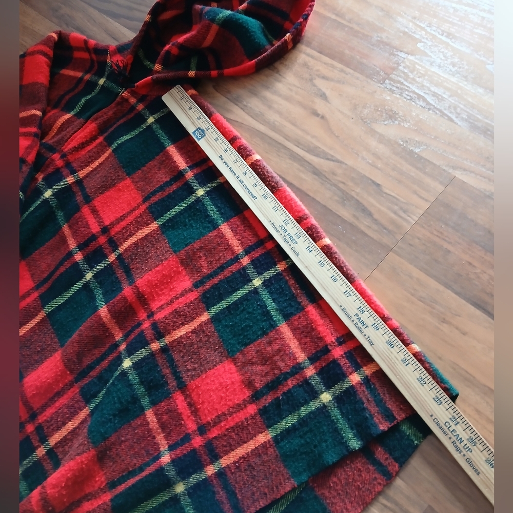 Vtg Country Place Red and Green Plaid Hooded Poncho - Picture 3 of 9